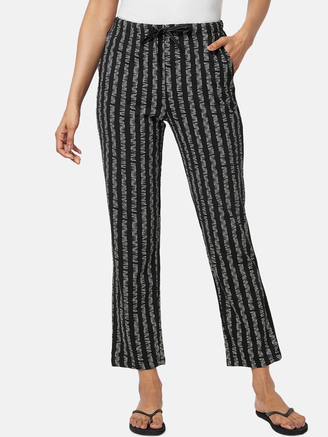 

Dreamz by Pantaloons Women Striped Cotton Lounge Pant, Black
