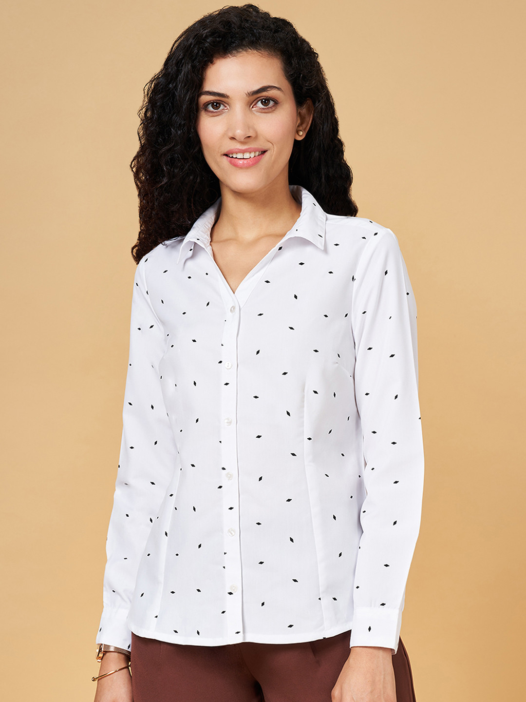 

Annabelle by Pantaloons Women Conversational Printed Casual Shirt, White