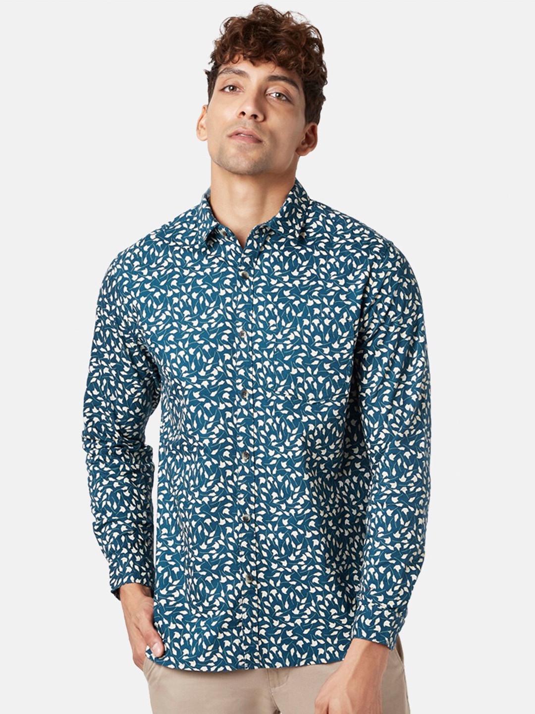 

BYFORD by Pantaloons Men Cotton Slim Fit Floral Printed Casual Shirt, Teal