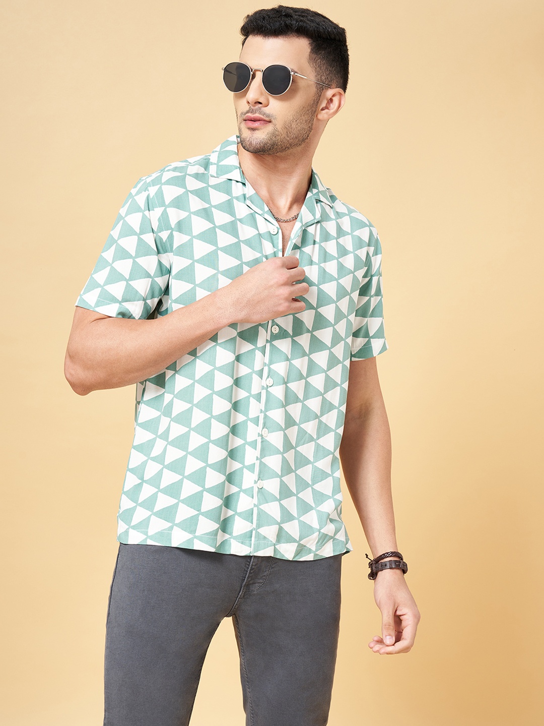 

YU by Pantaloons Men Printed Cotton Slim Fit Casual Shirt, Blue