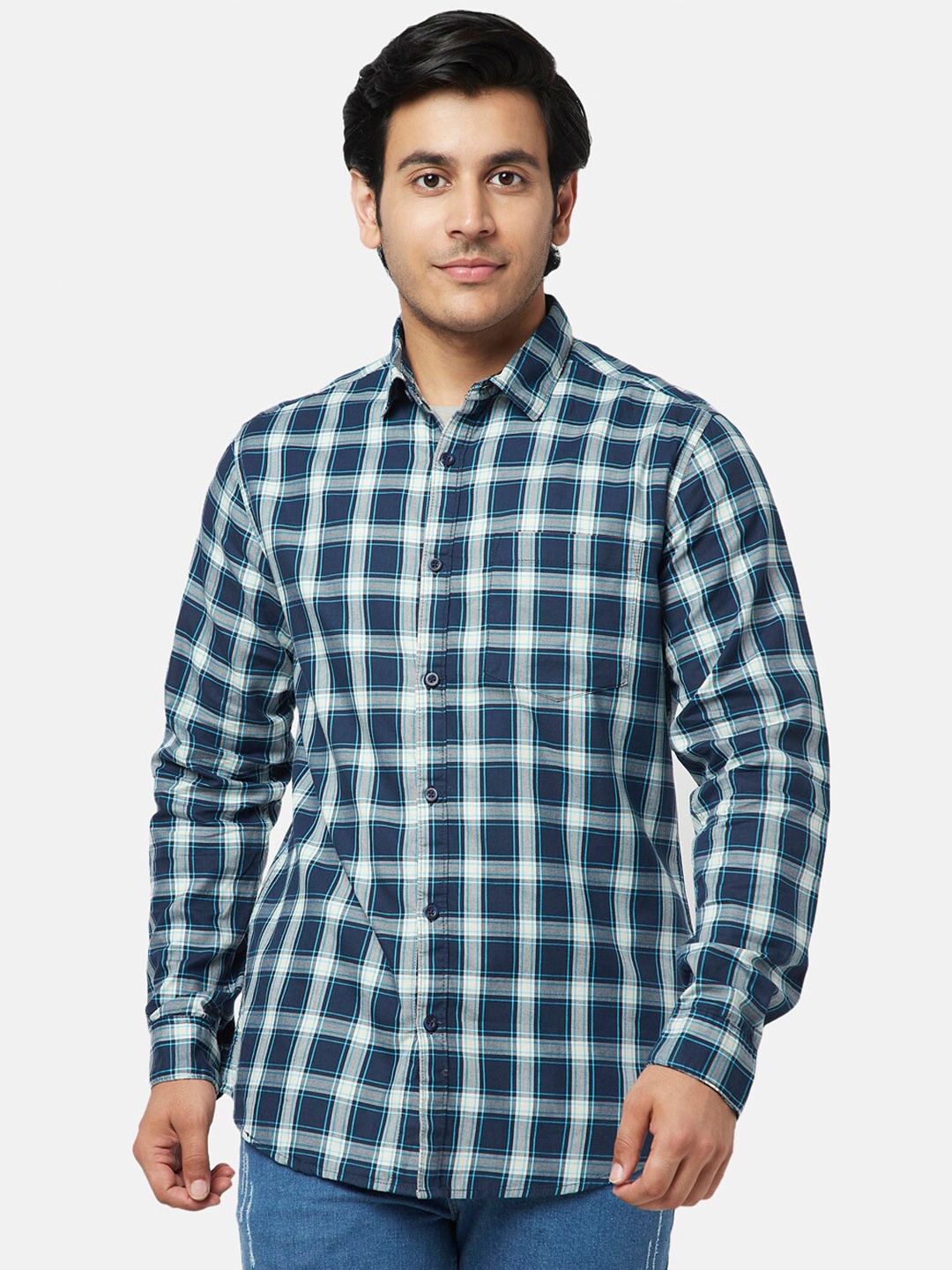 

YU by Pantaloons Men Checked Cotton Slim Fit Casual Shirt, Navy blue