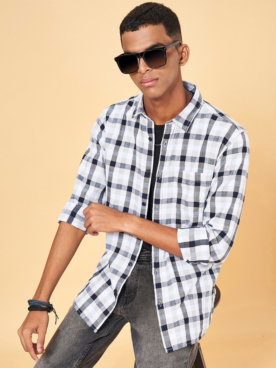 

YU by Pantaloons Men Slim Fit Checked Cotton Casual Shirt, Off white