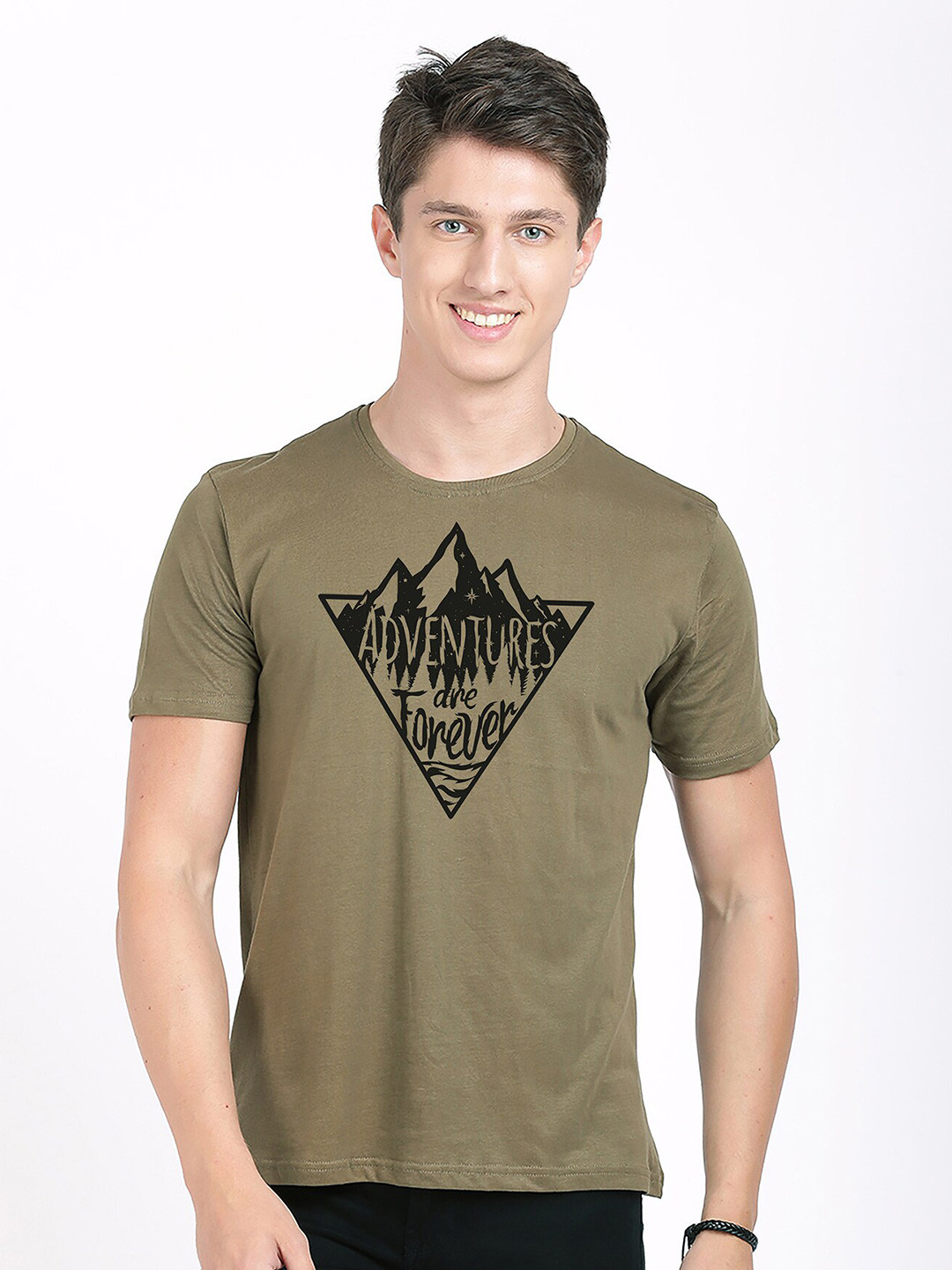 

BLACK RADIO Men Typography Printed Slim Fit Pure Cotton T-shirt, Olive