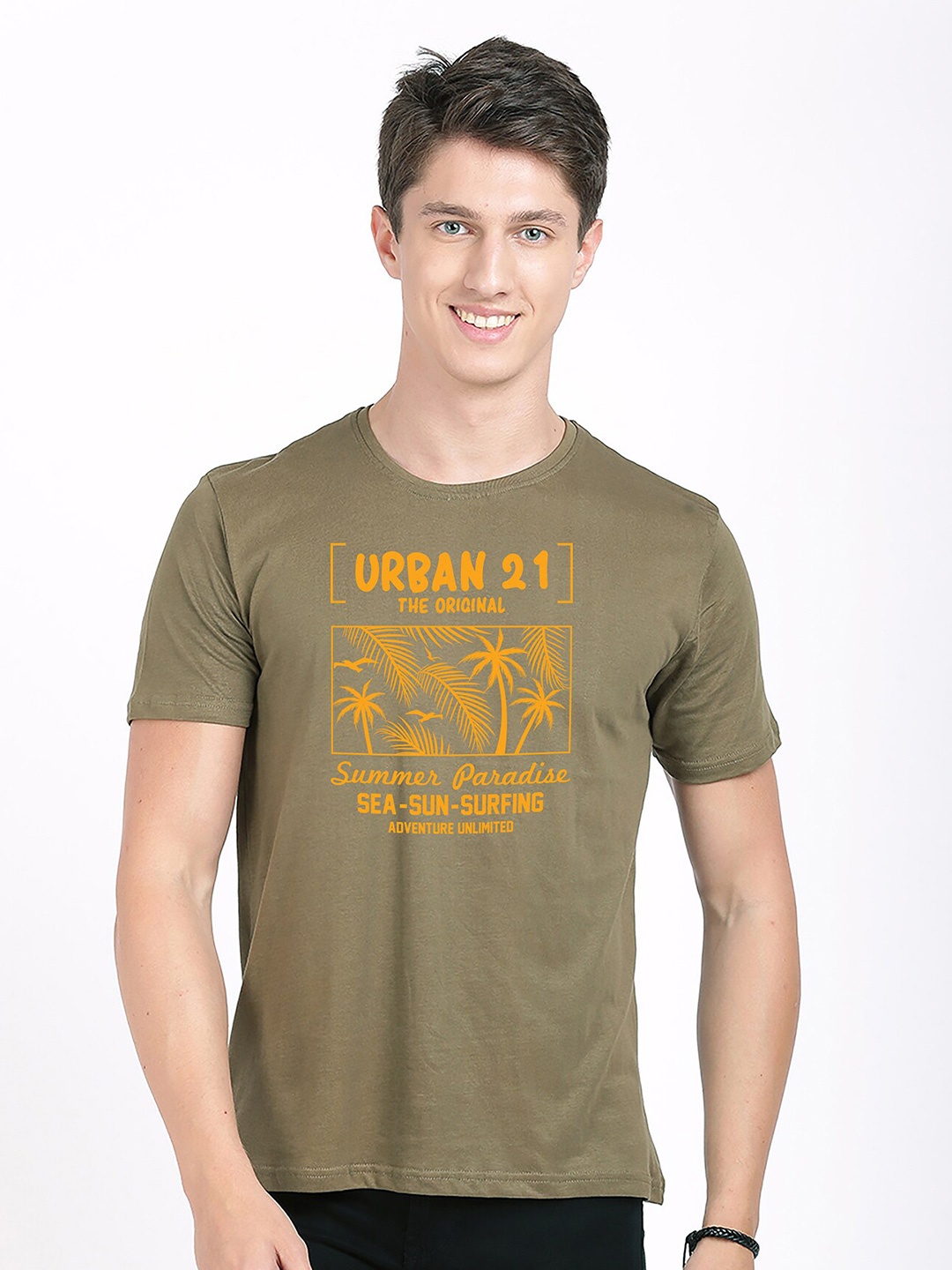 

BLACK RADIO Men Typography Printed Slim Fit Cotton T-shirt, Olive