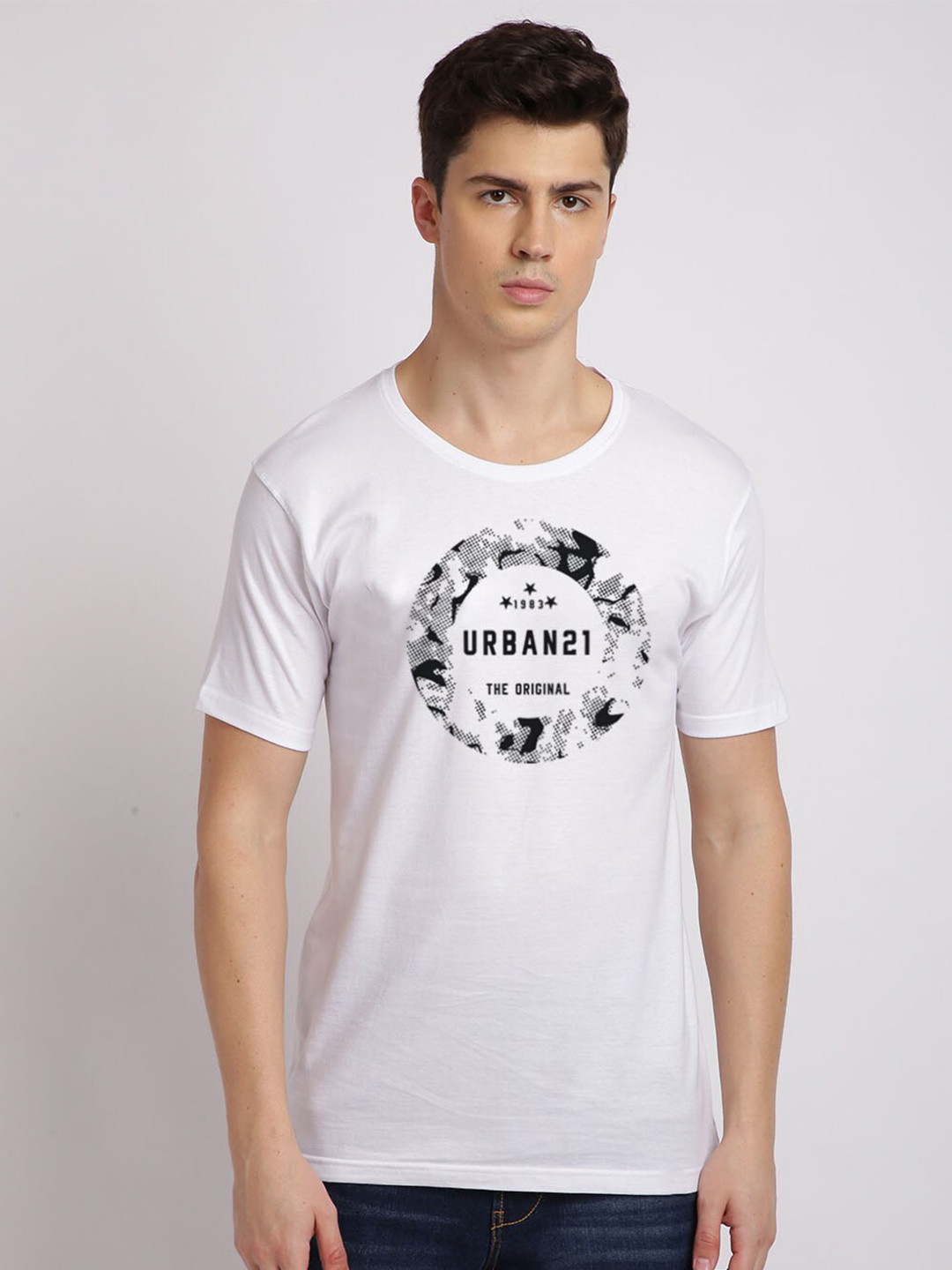 

BLACK RADIO Men Typography Printed Slim Fit Pure Cotton T-shirt, White