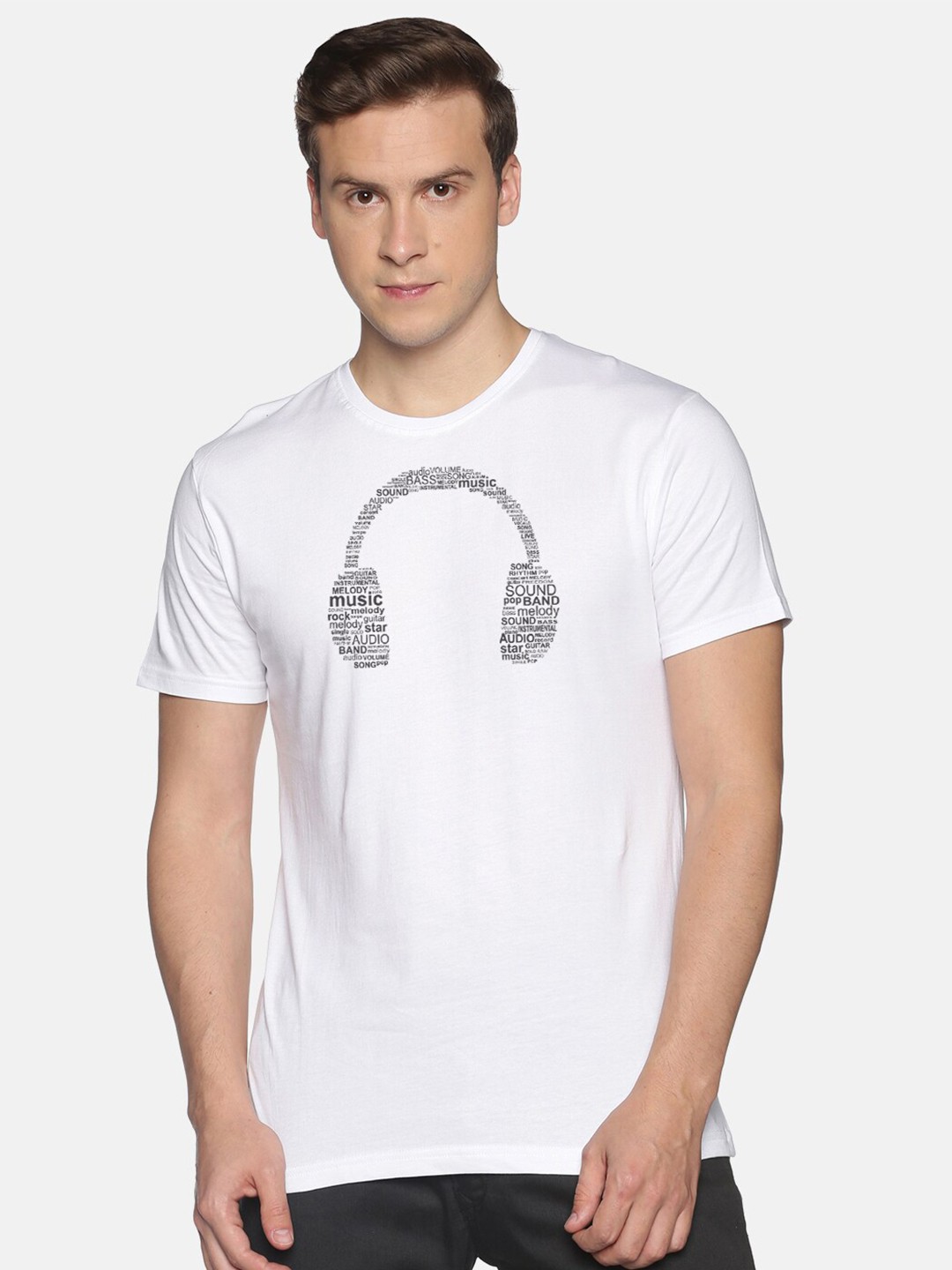 

BLACK RADIO Men Printed Slim Fit Cotton T-shirt, White