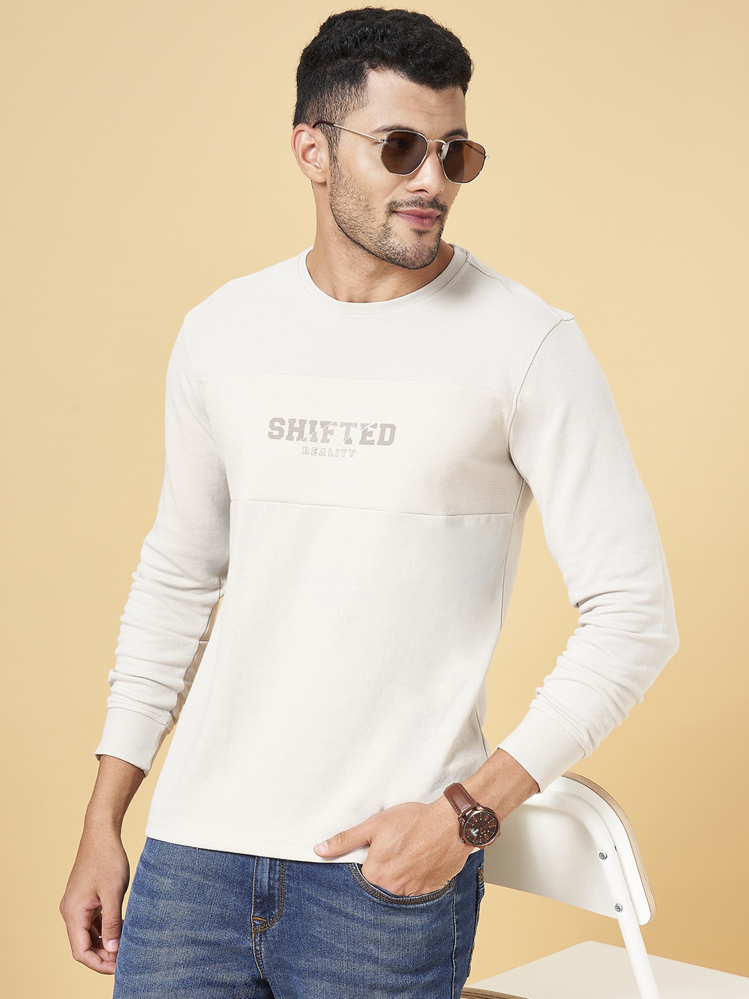 

BYFORD by Pantaloons Men Typography Printed Slim Fit T-shirt, Off white