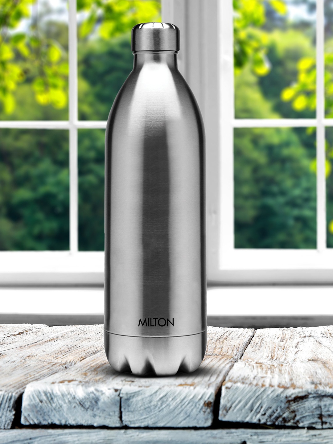 

Milton Duo Dlx 1800 Double Walled Thermosteel Hot & Cold Bottle With Bag- 1.8 L, Silver