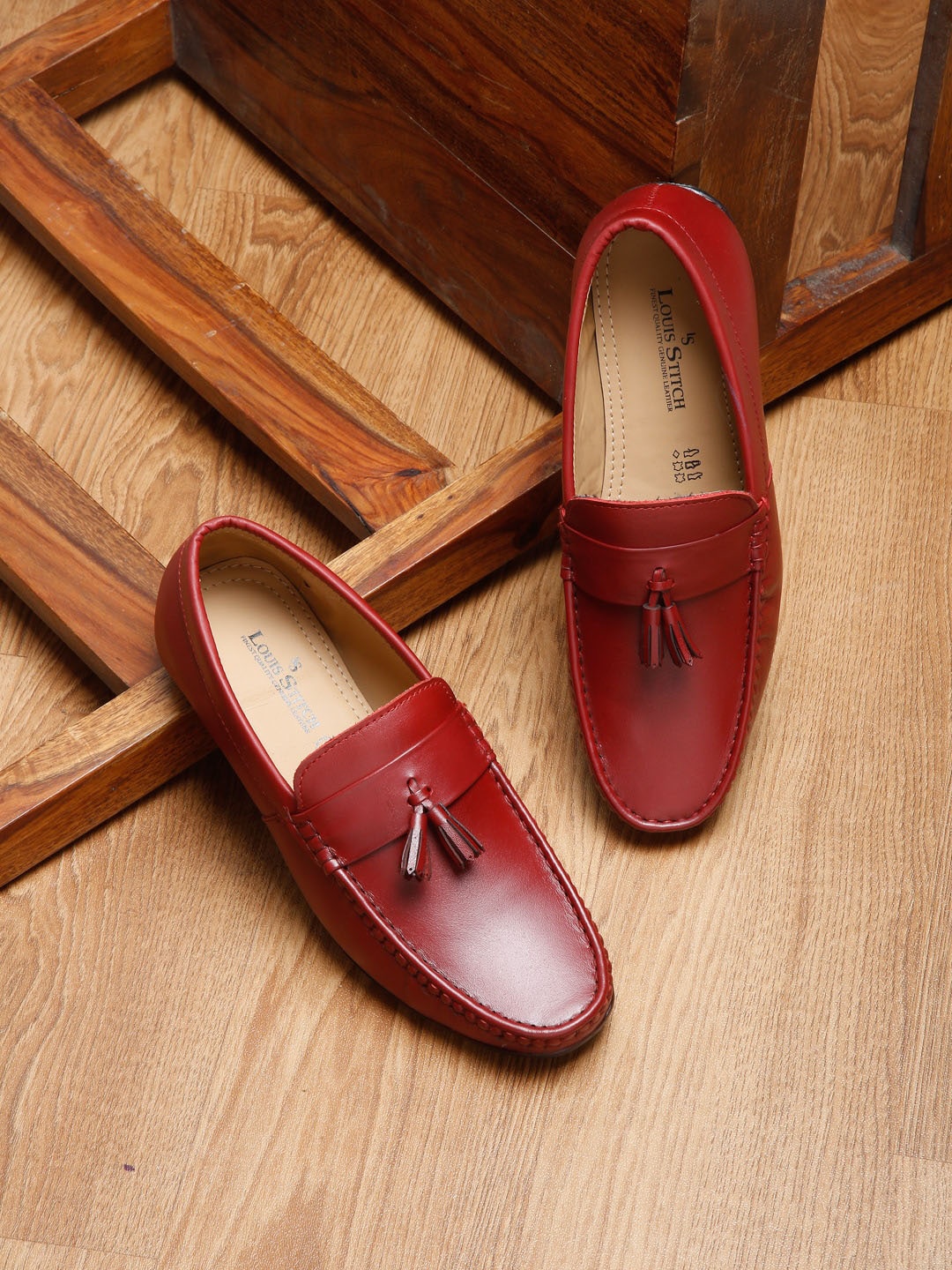 

LOUIS STITCH Men Tassels Detail Leather Formal Loafers, Red