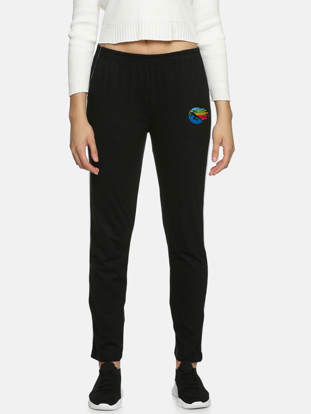 

NOT YET Women Pure Cotton Solid Piping Track Pant, Black