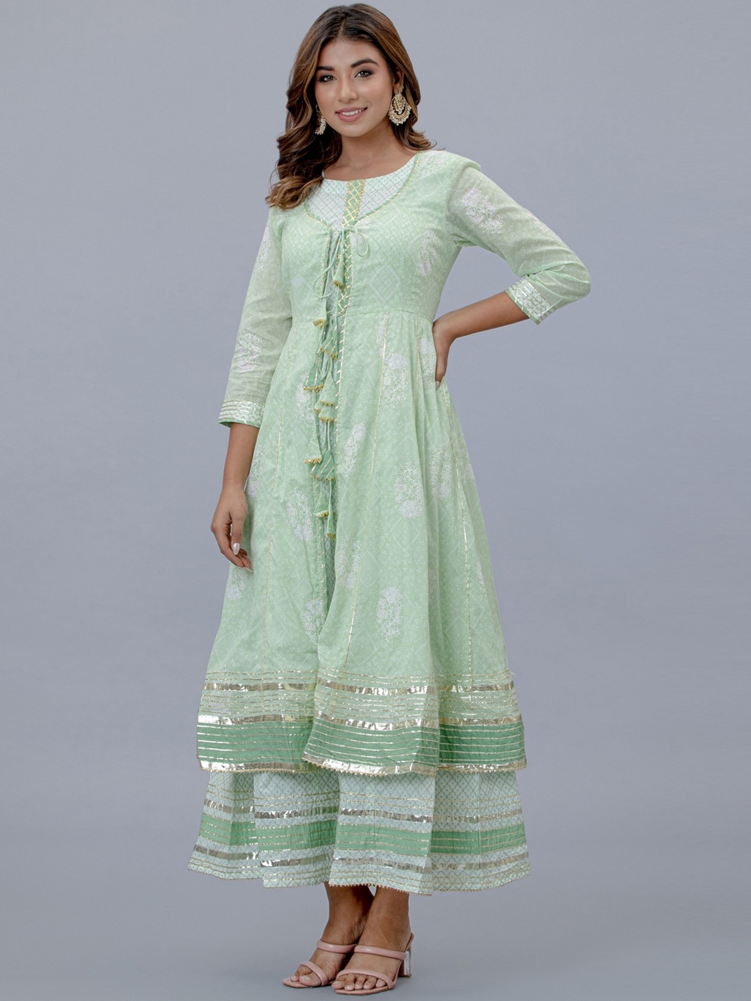 

EtnicaWear Round Neck Floral Printed Pure Cotton Anarkali Empire Kurta, Green