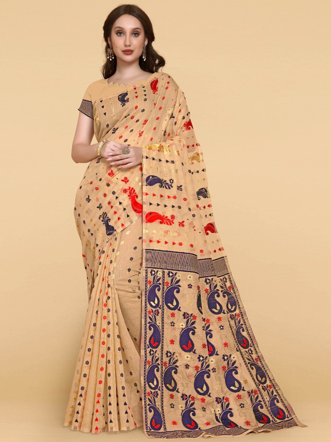 

ZIKARAA Blue Floral Jute Cotton Jamdani Saree, Beige