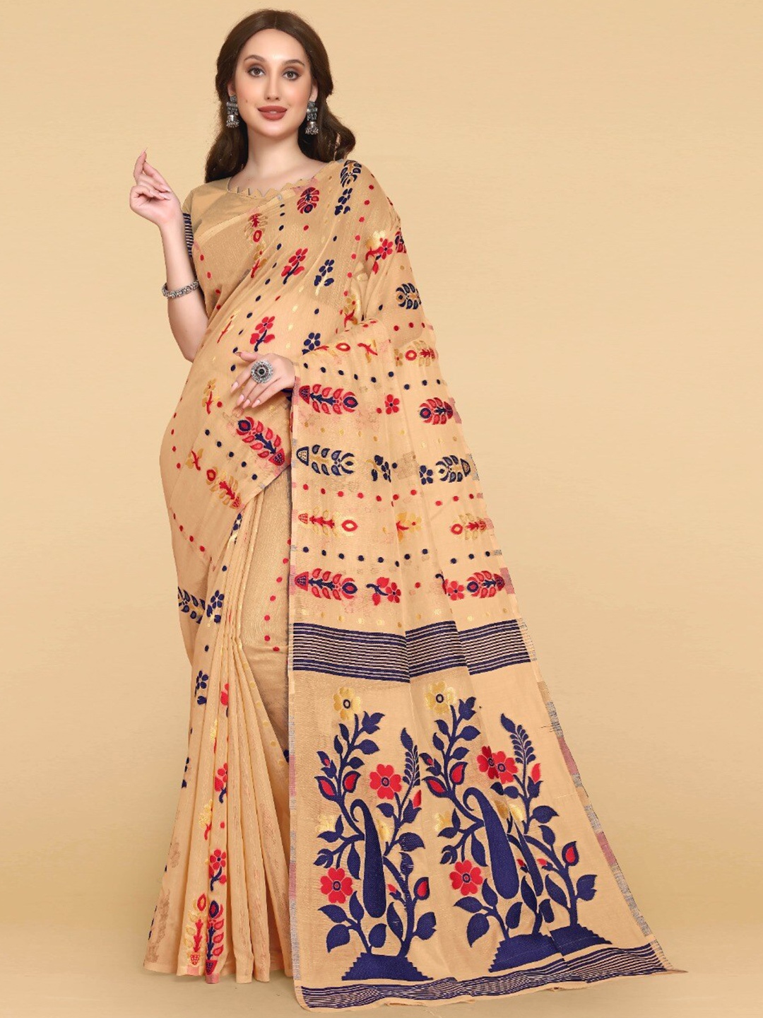 

ZIKARAA Floral Jute Cotton Jamdani Saree, Beige
