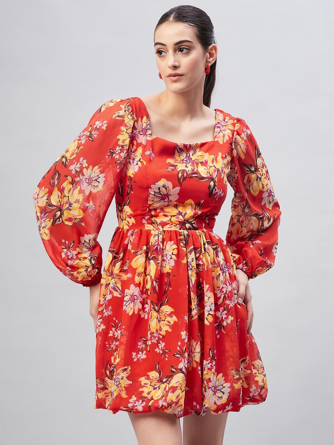 

RARE Floral Printed Puff Sleeve Georgette Dress, Red