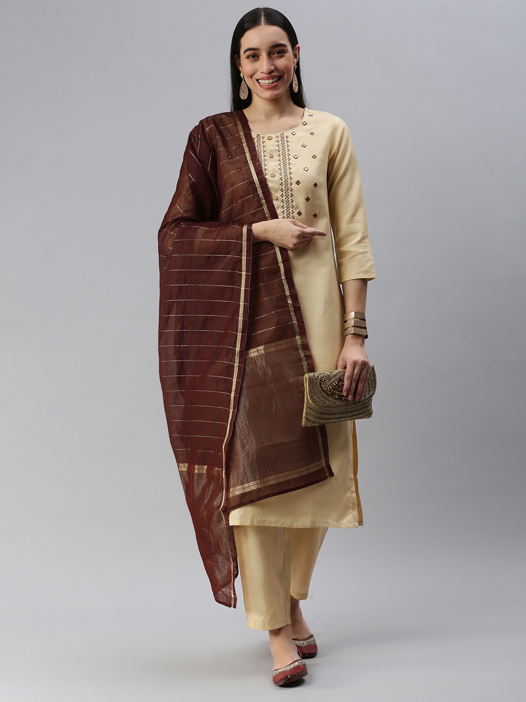 

HEEPOSH Women Beige Ethnic Motifs Yoke Design Mirror Work Kurta with Trousers & With Dupatta