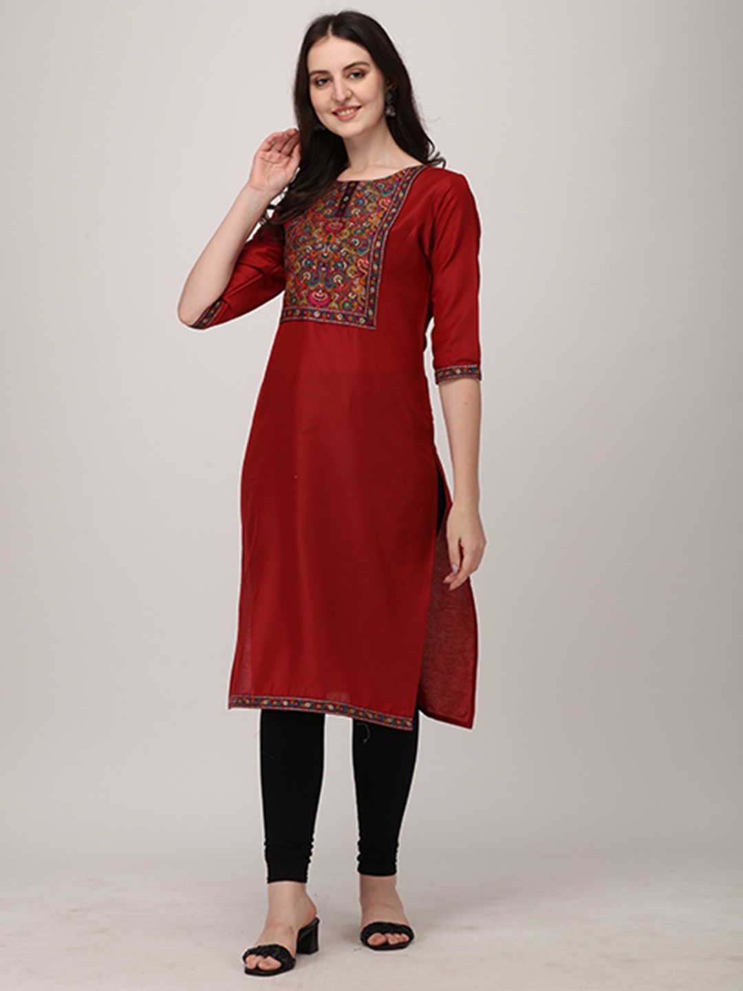 

Berrylicious Ethnic Motifs Yoke Design Round Neck Kurta, Red