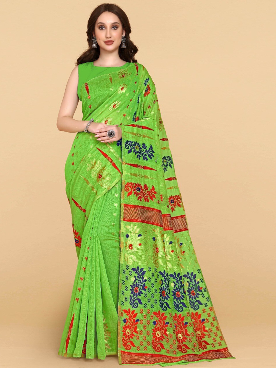 

ZIKARAA Green & Red Floral Jute Cotton Jamdani Saree