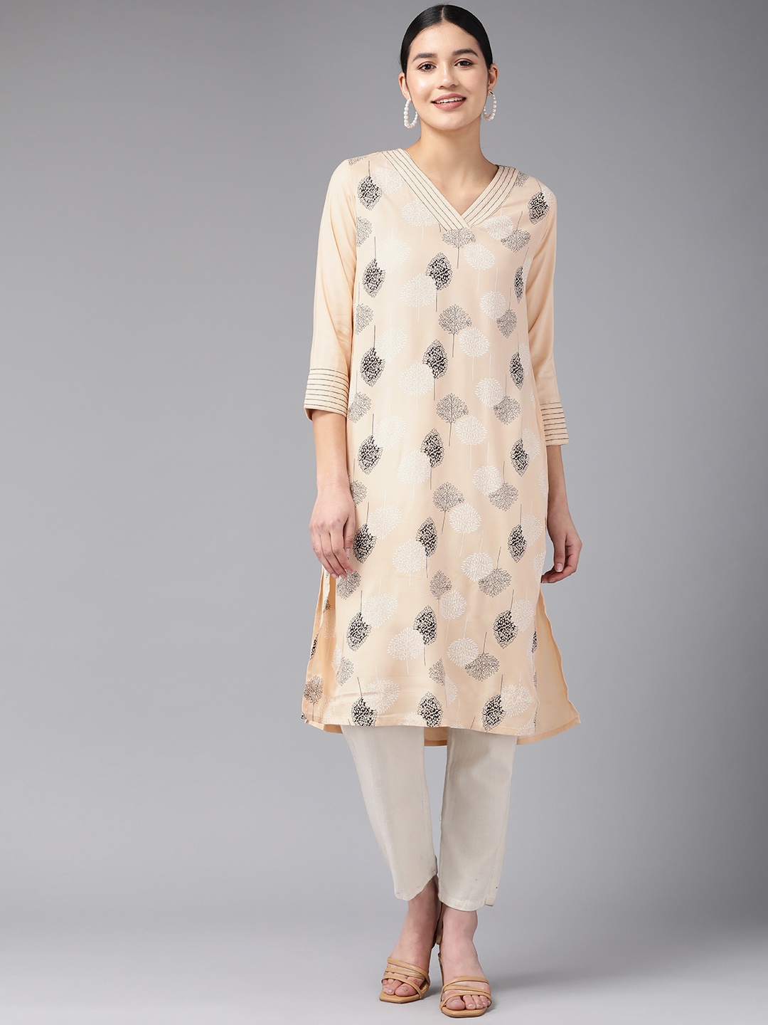 

Amirah s Women Beige Floral Printed Kurta
