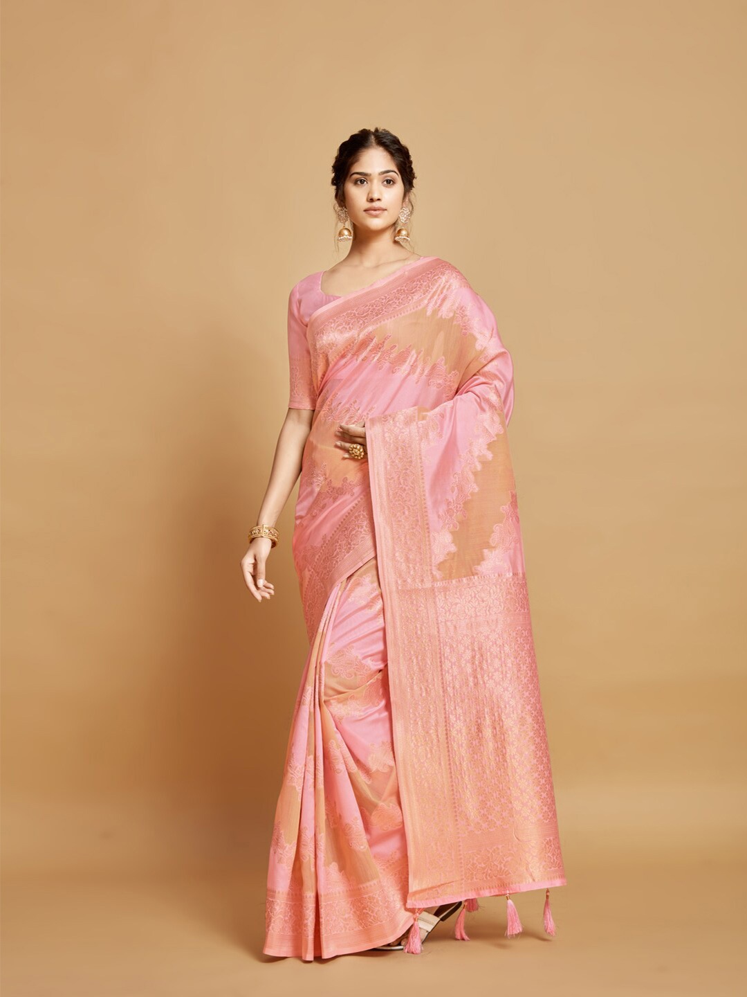 

GAJARAI Pink & Gold-Toned Woven Design Zari Linen Blend Ready to Wear Kanjeevaram Saree