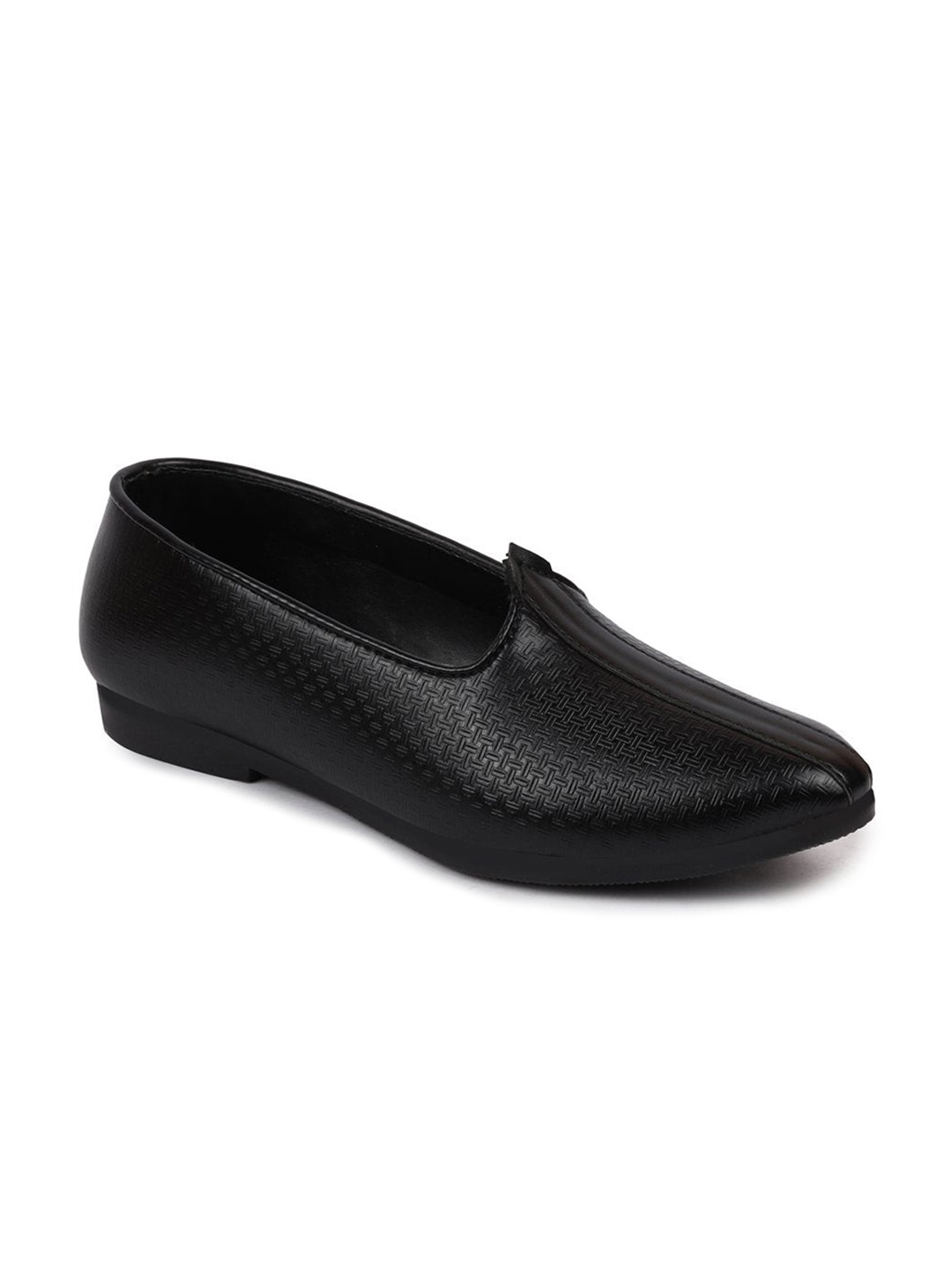 

FAUSTO Men Textured Lightweight Mojaris, Black