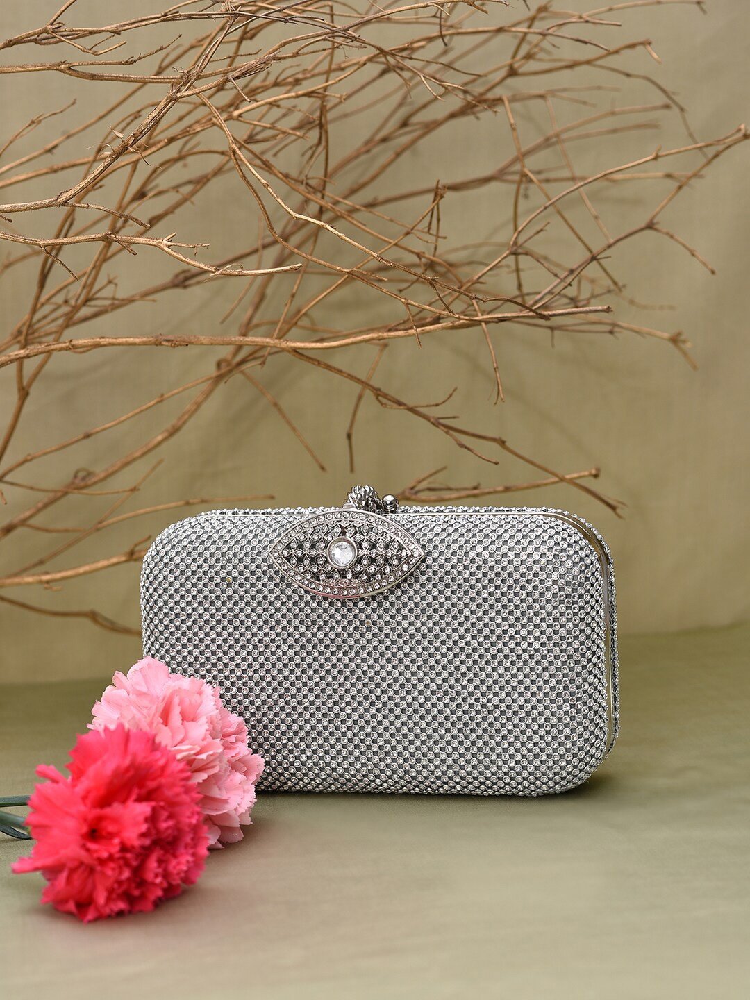 

HAUTE SAUCE by Campus Sutra Textured Envelope Clutch, Silver