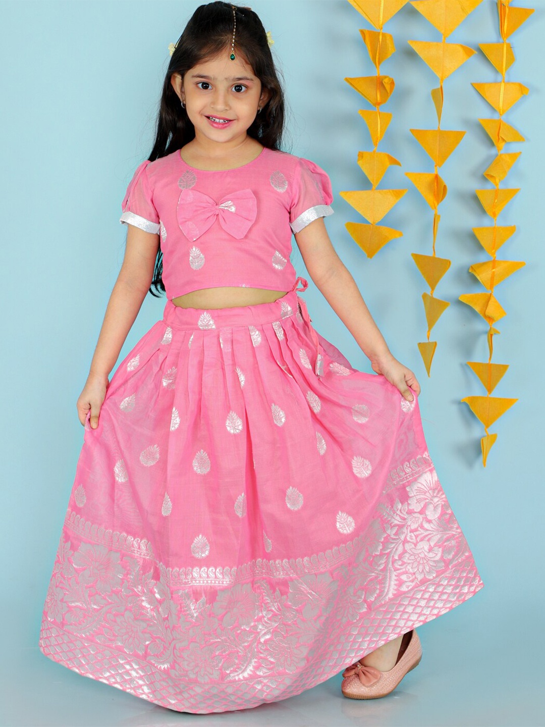 

KID1 Girls Embellished Ready to Wear Chanderi Pavda Pattu Lehenga & Choli, Pink
