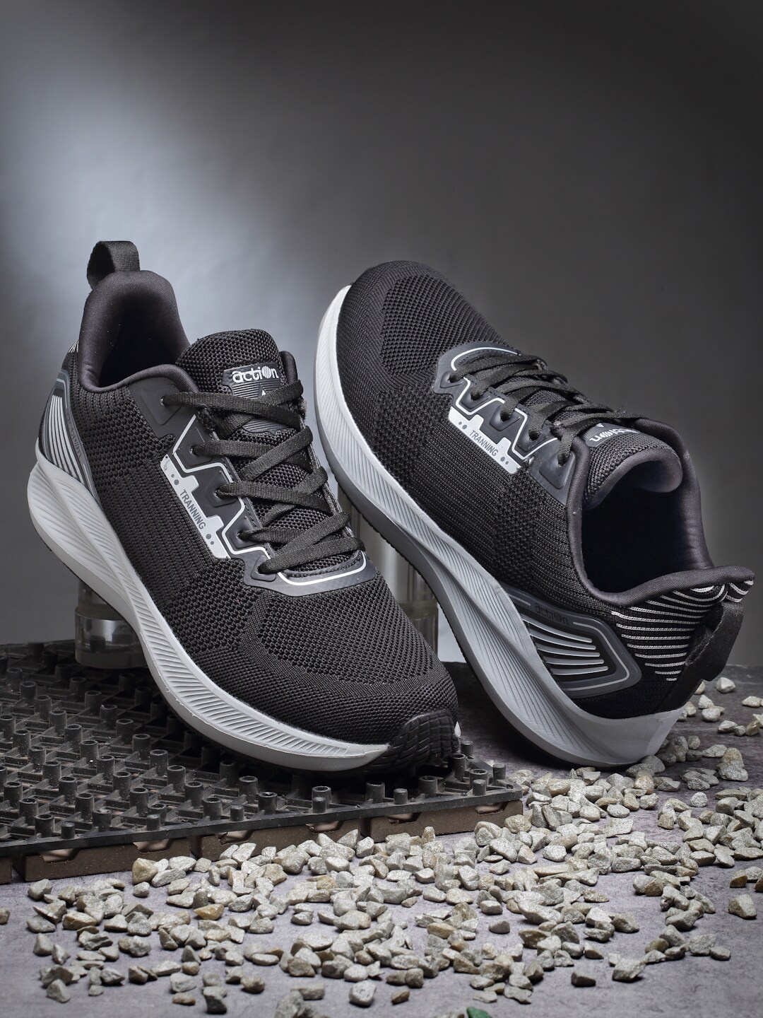 

Action Men Mesh Running Non-Marking Shoes, Black