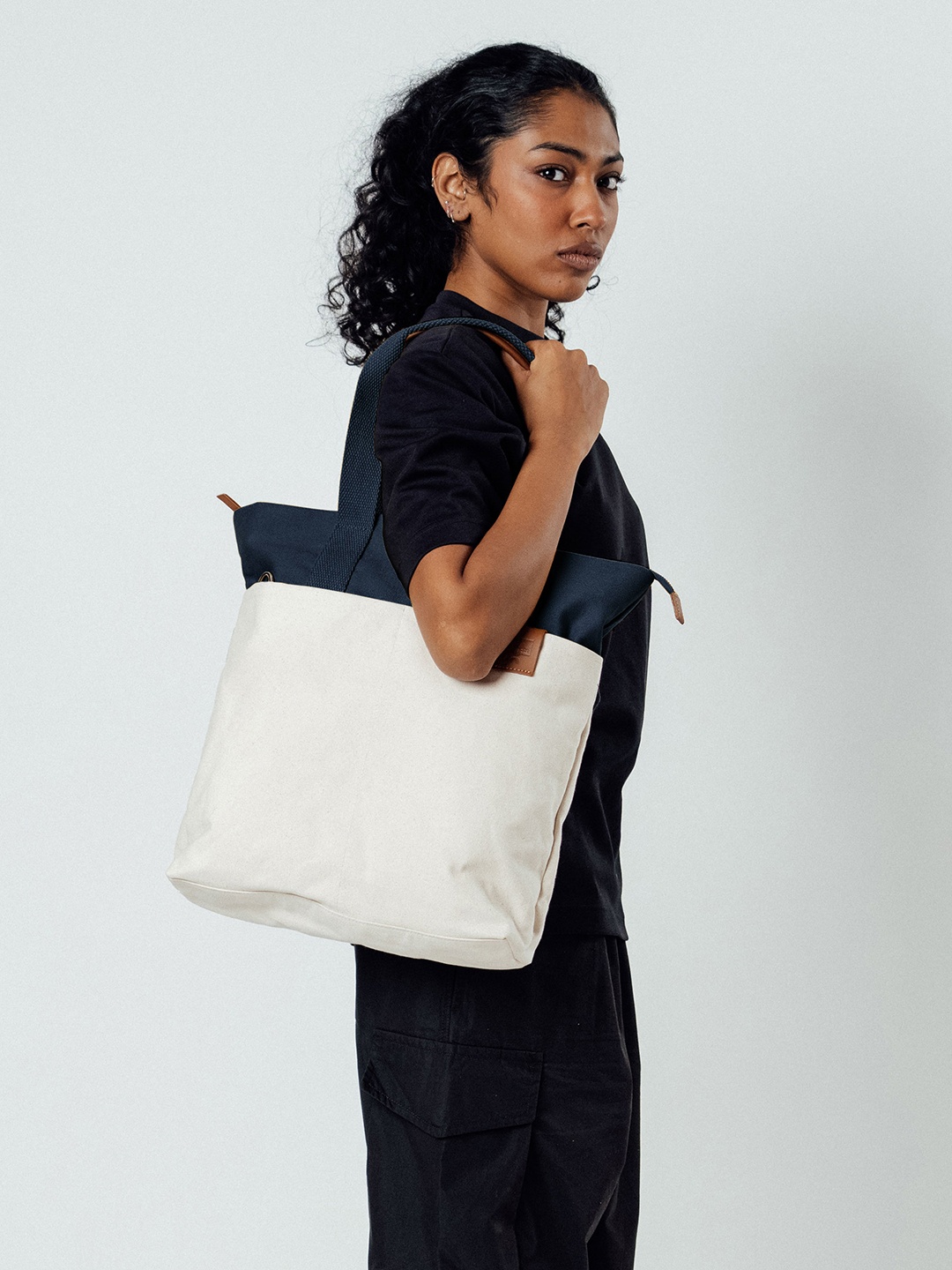 

DailyObjects Colourblocked Oversized Structured Tote Bag, Navy blue