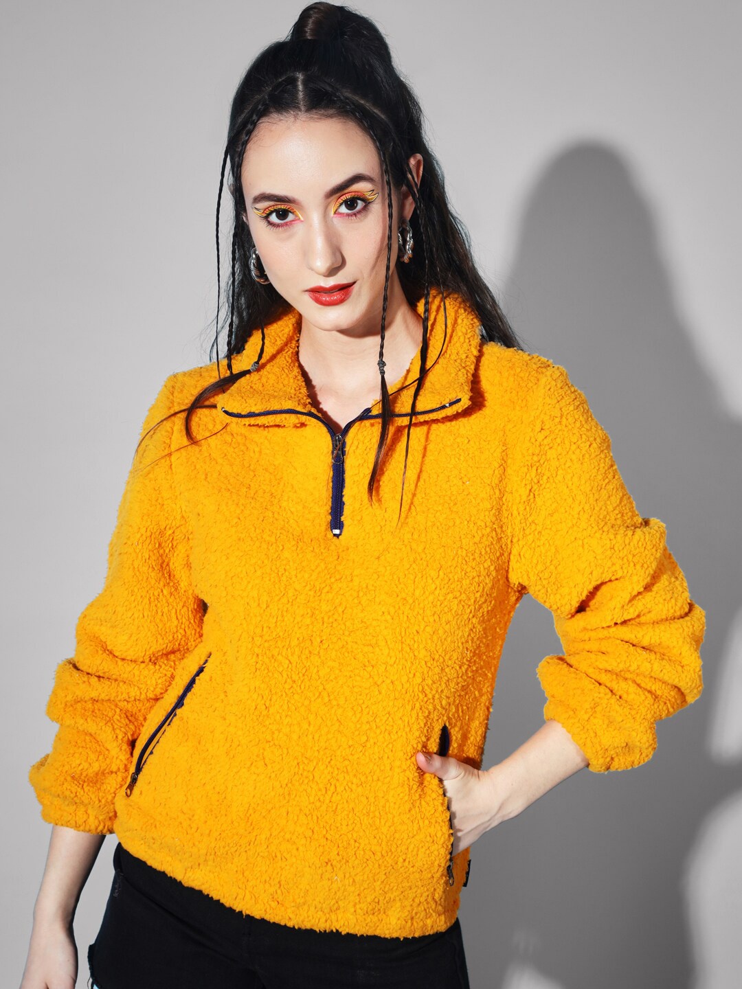 

The Dry State Shirt Collar Pullover Sweatshirt, Yellow