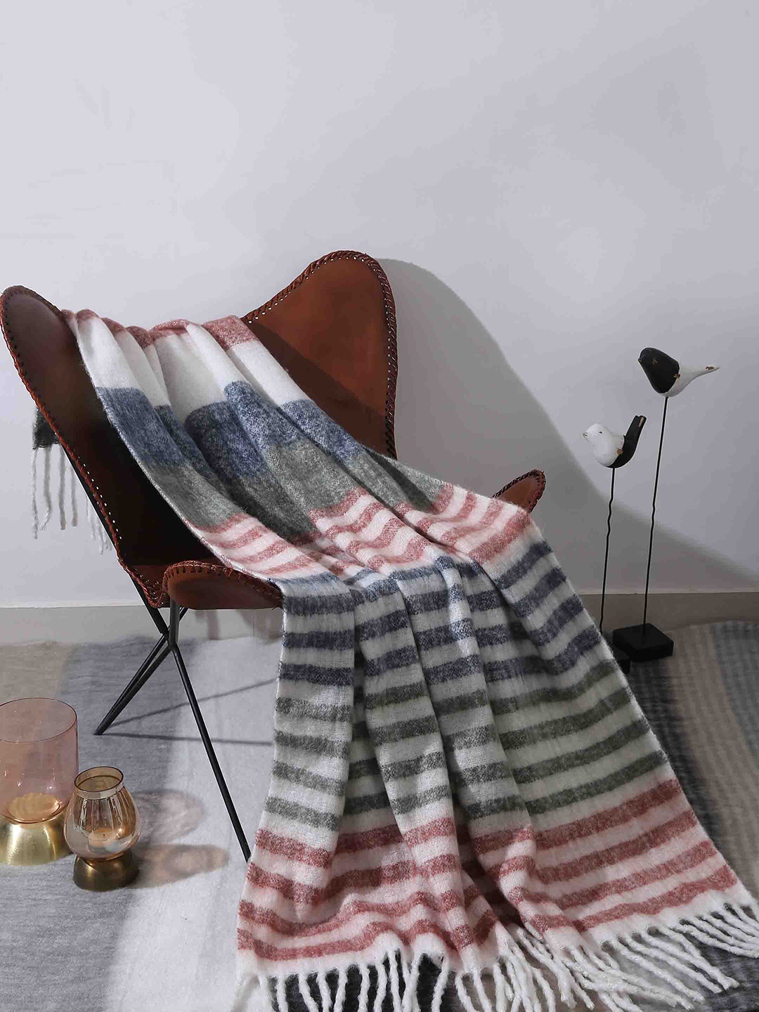 

Amoliconcepts Off-White & Green Striped Acrylic Throw