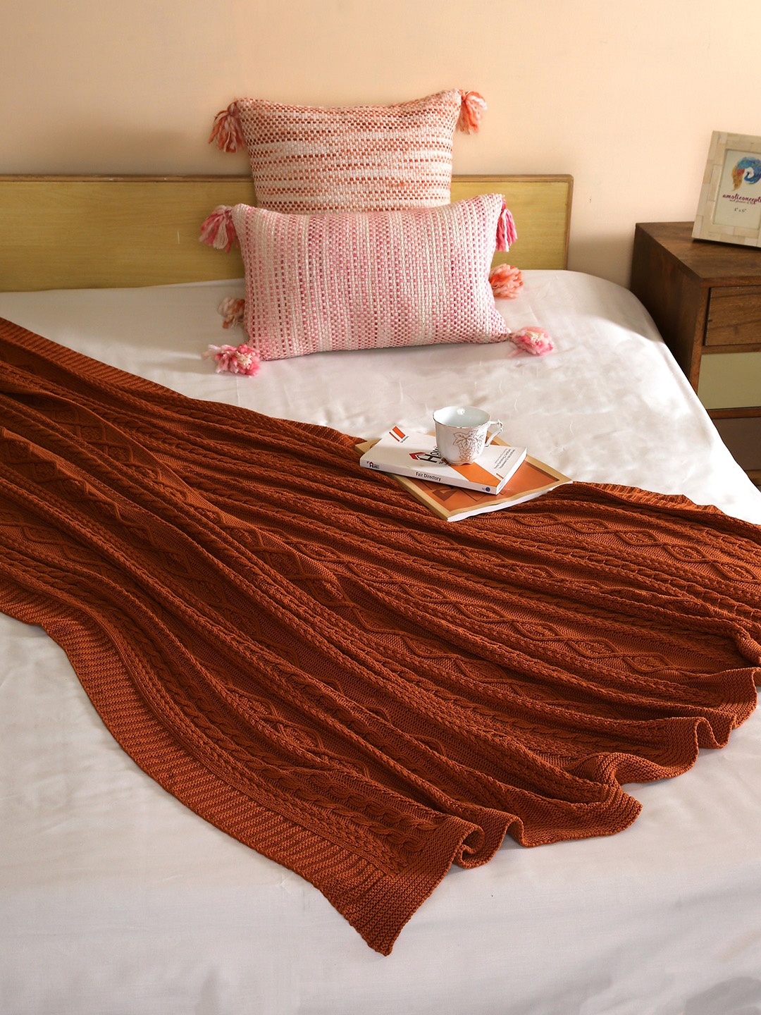 

Amoliconcepts Rust Brown Self-Design Cotton Throw