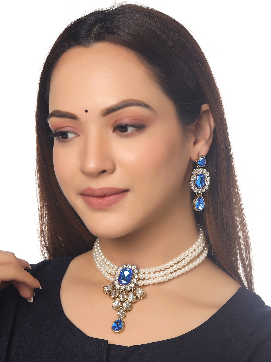 

Yellow Chimes Gold-Plated Crystal-Studded & Pearl Beaded Jewellery Set