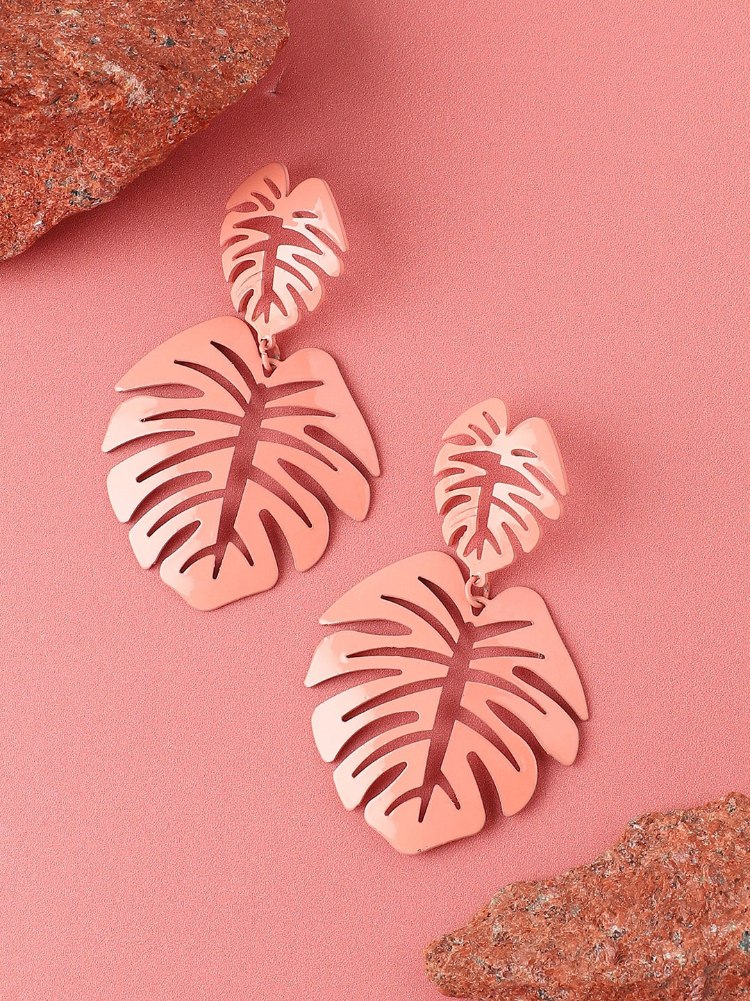 

SOHI Gold-Plated Contemporary Drop Earrings