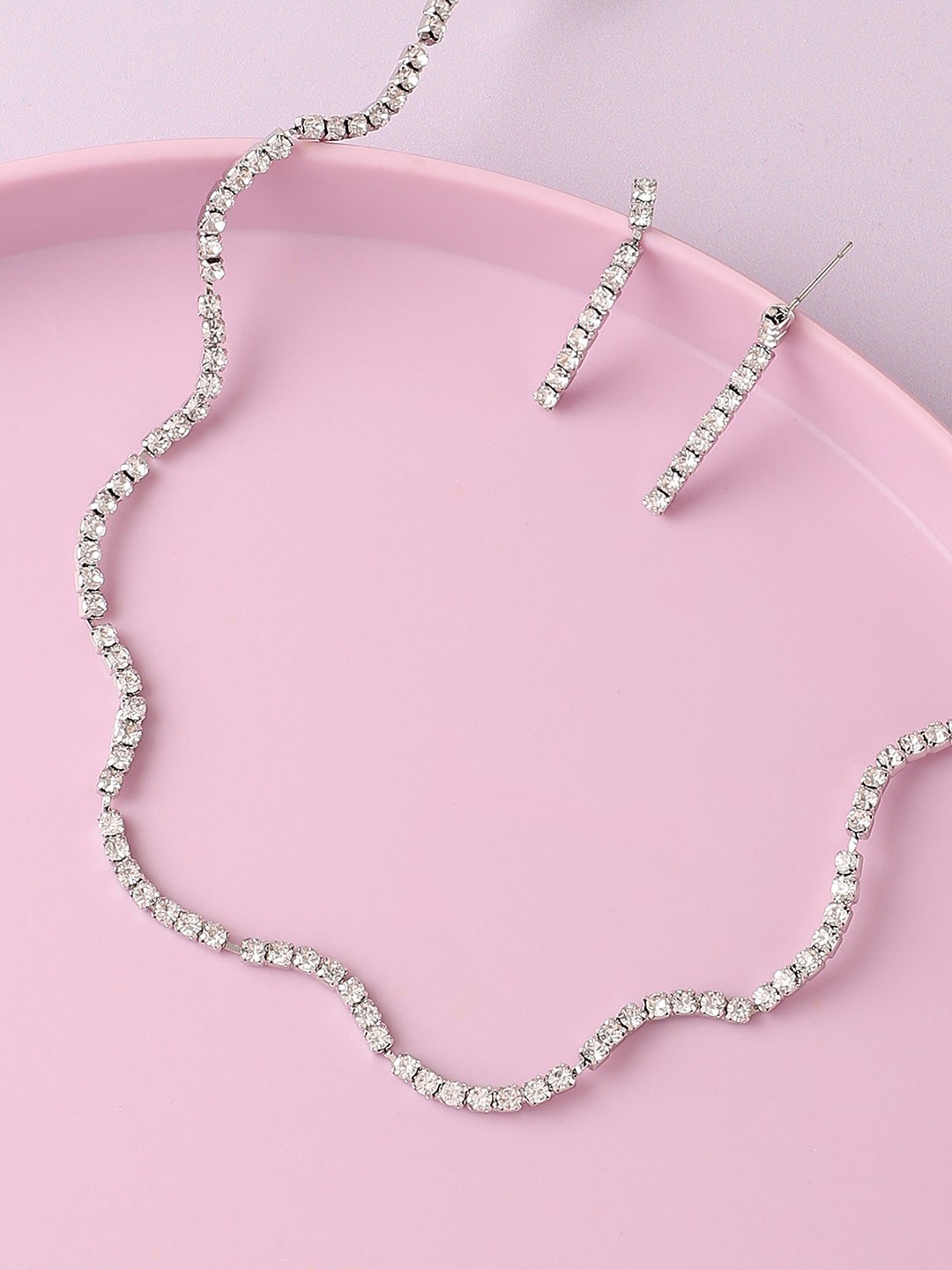 

SOHI Stones-Studded Jewellery Set, Silver