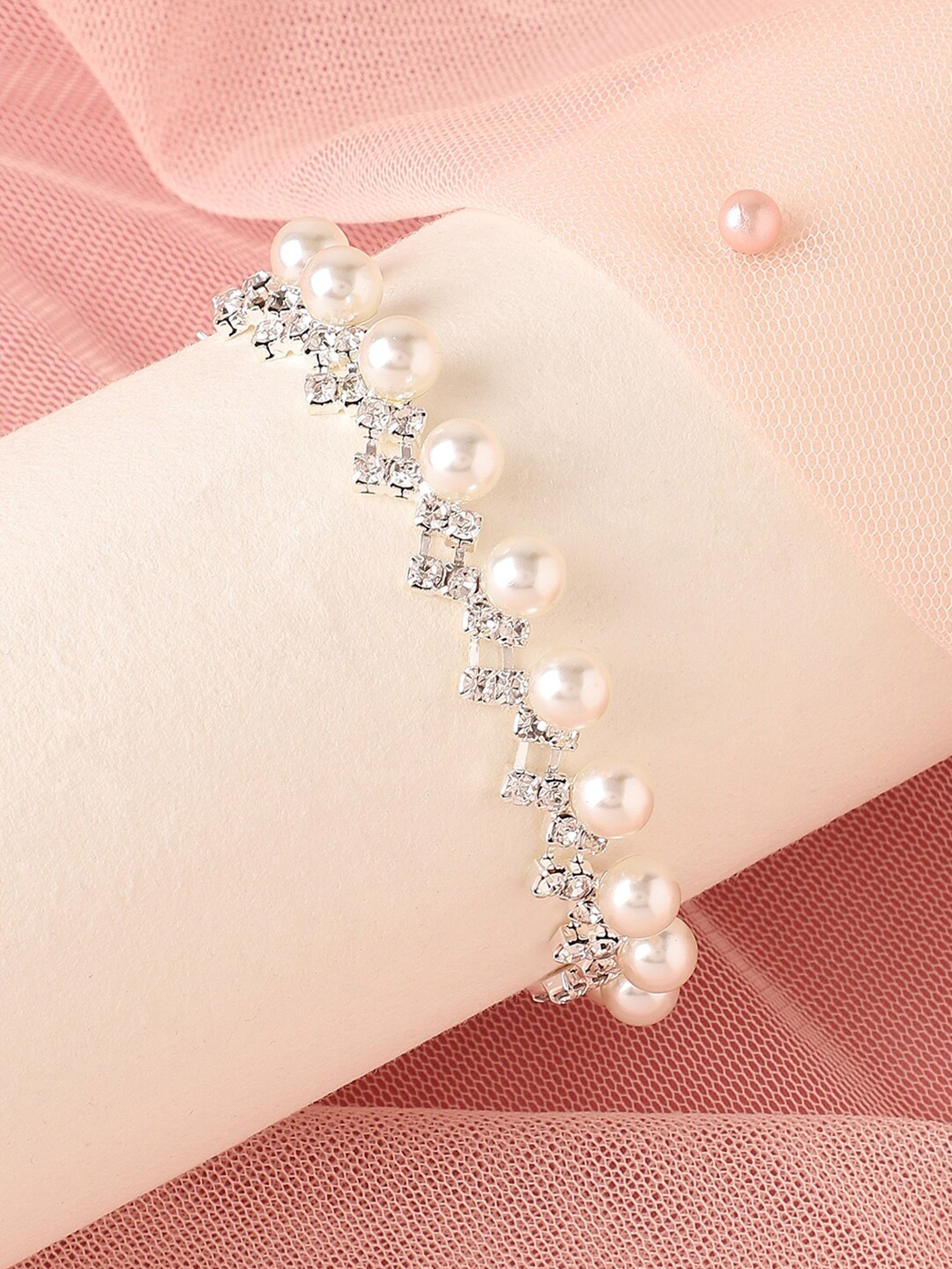 

SOHI Women Silver-Toned & White Pearls Silver-Plated Cuff Bracelet