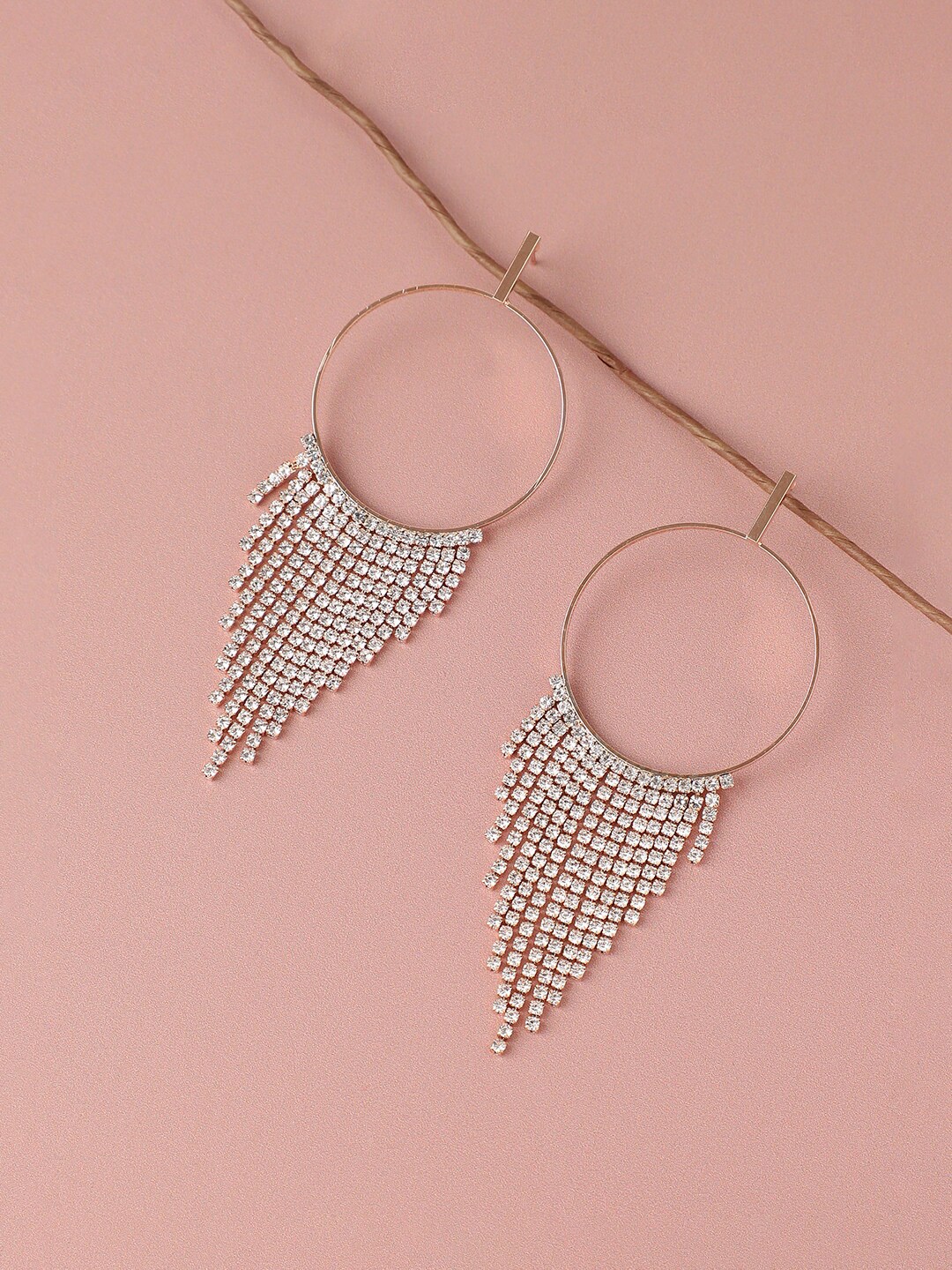 

SOHI Gold Plated Contemporary Party Drop Earrings