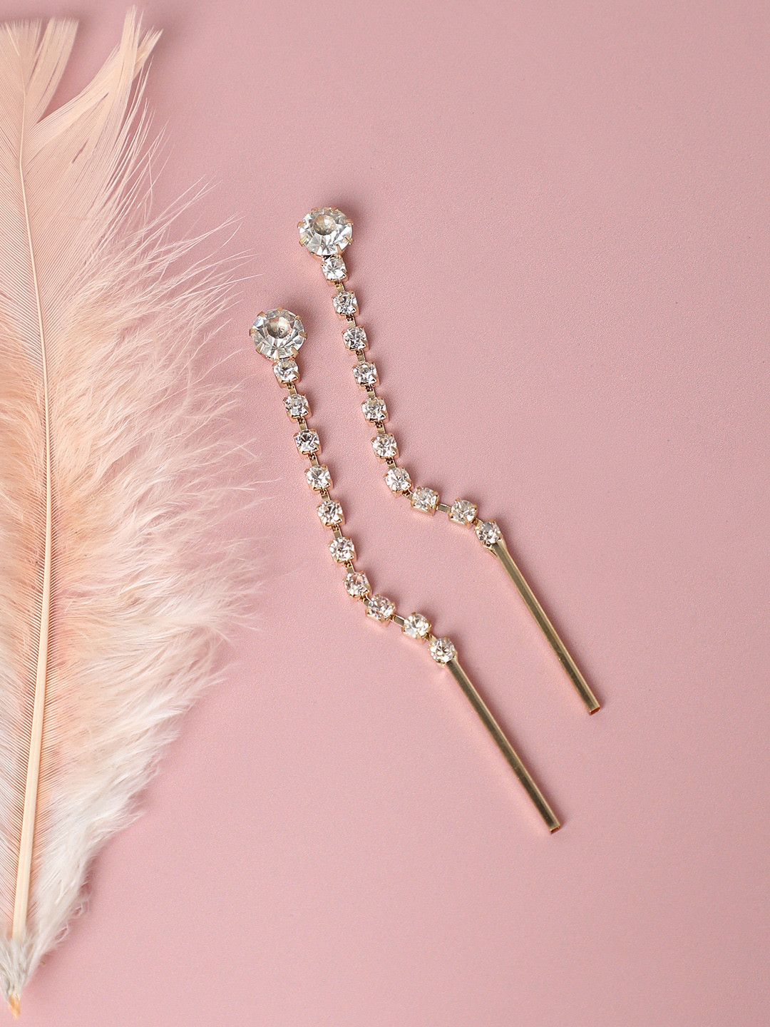 

SOHI Gold Plated Contemporary Drop Earrings, White