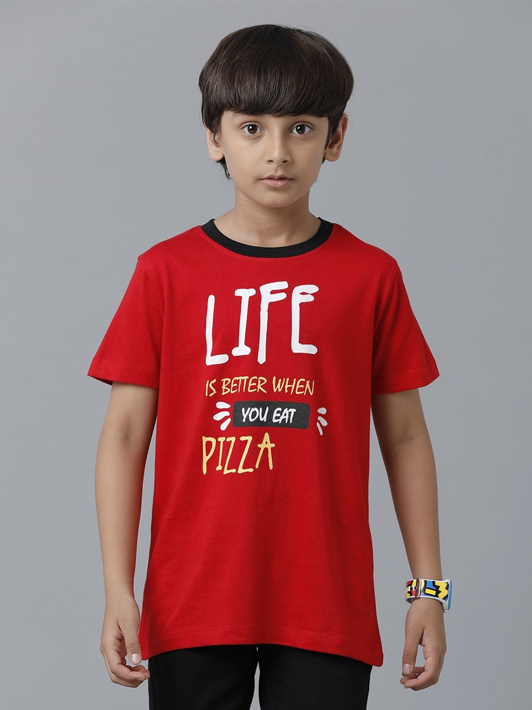 

UNDER FOURTEEN ONLY Boys Red Printed Applique T-shirt