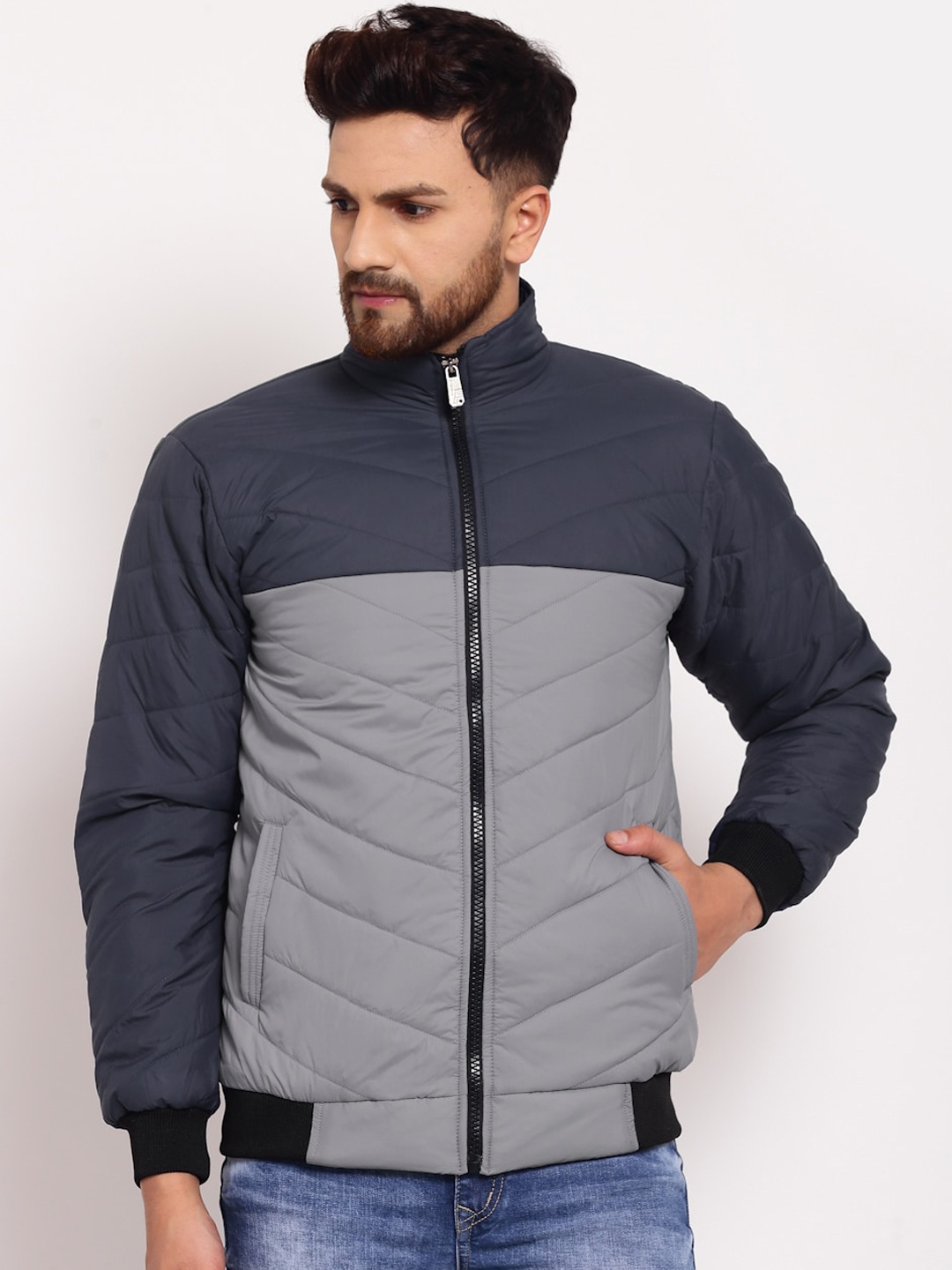 

KLOTTHE Men Colourblocked Nylon Water Resistant Padded Jacket, Charcoal