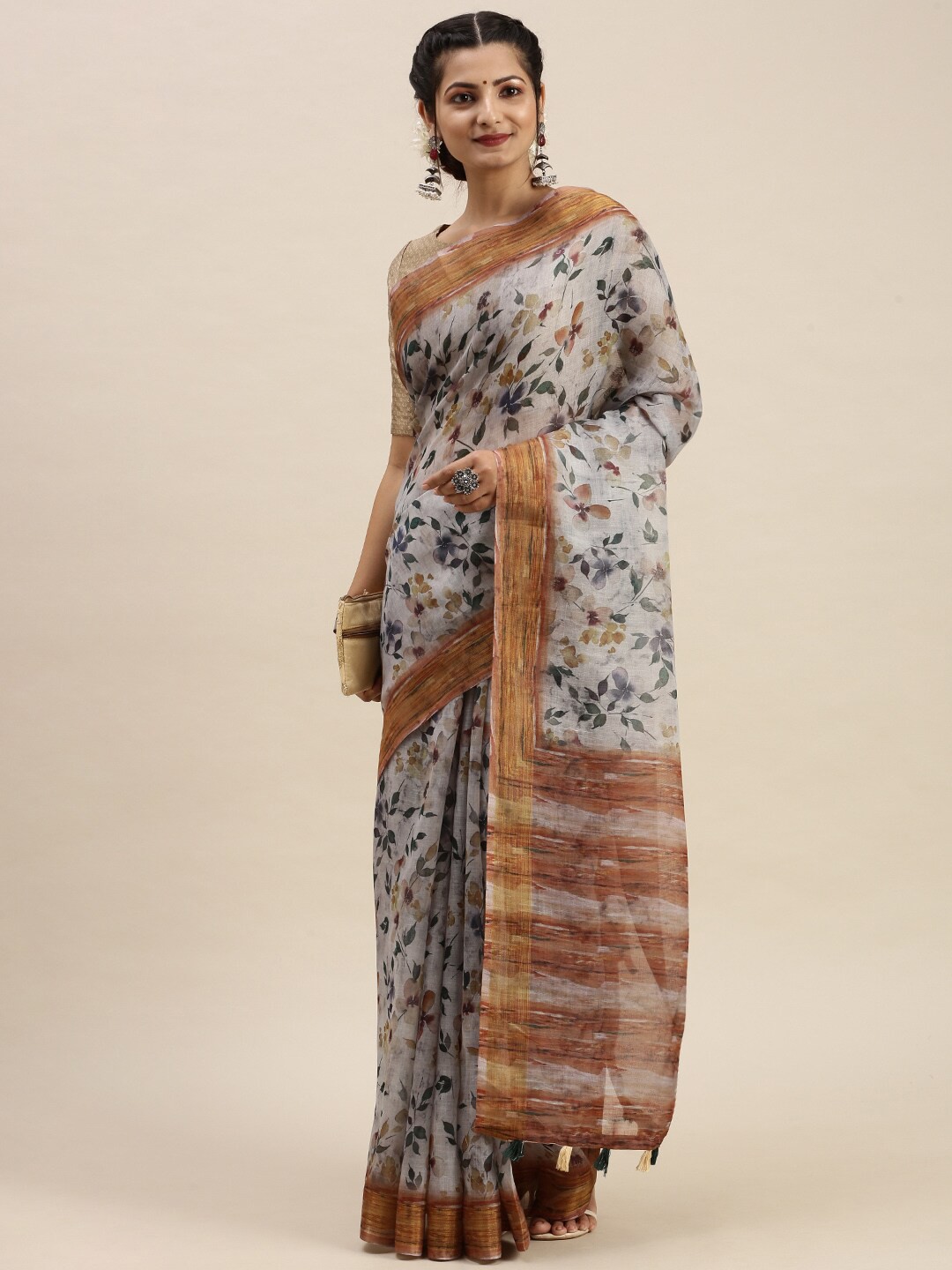 

Ramraj Green & Brown Floral Pure Linen Saree