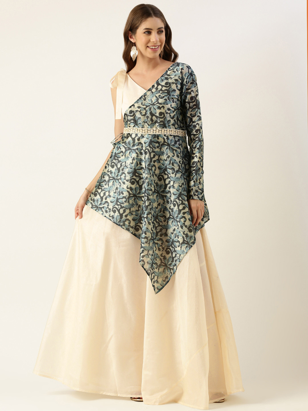 

Ethnovog Maxi Ethnic Dress With Jacket, White