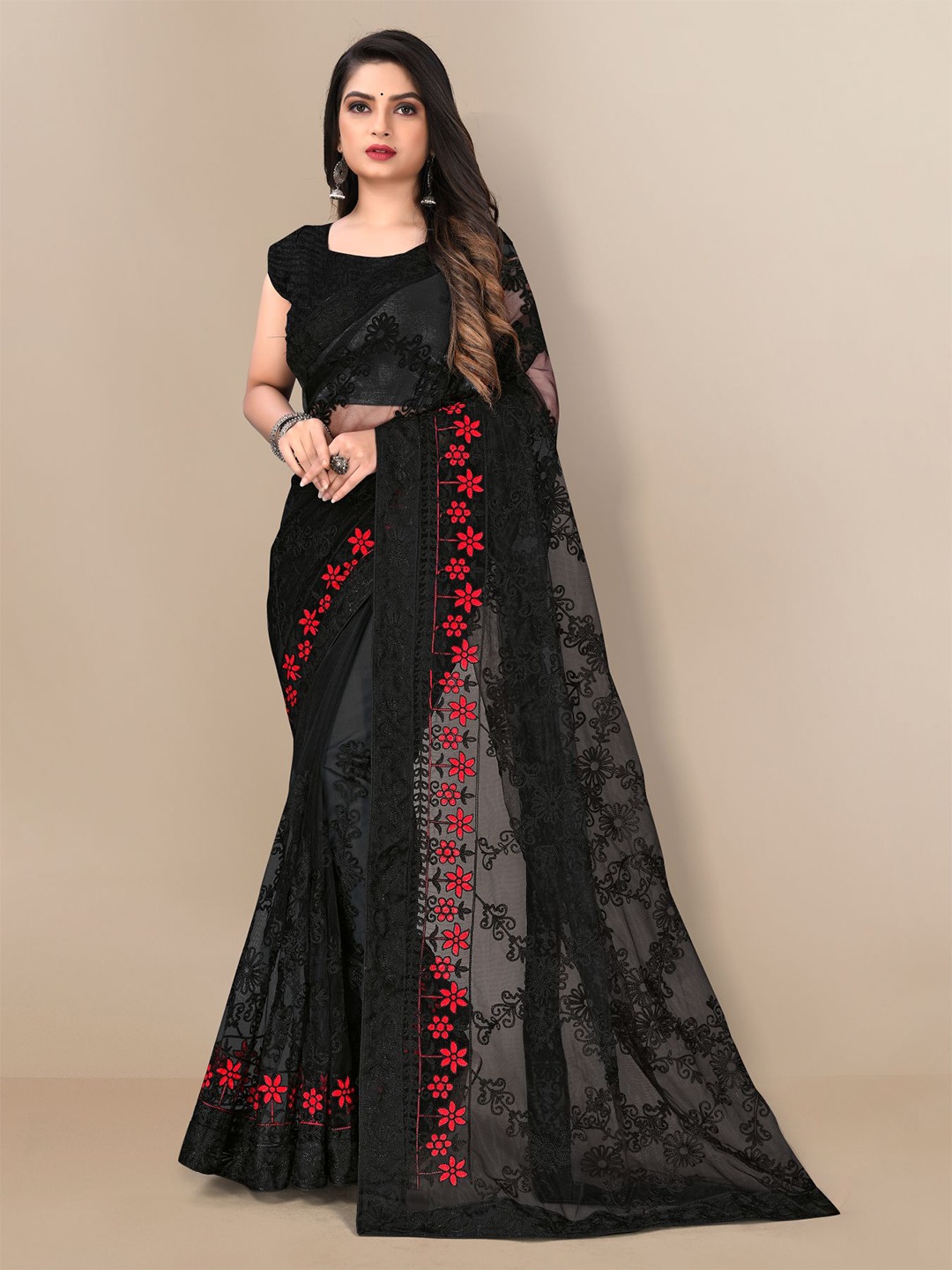 

VAIRAGEE Floral Embroidered Net Saree, Black