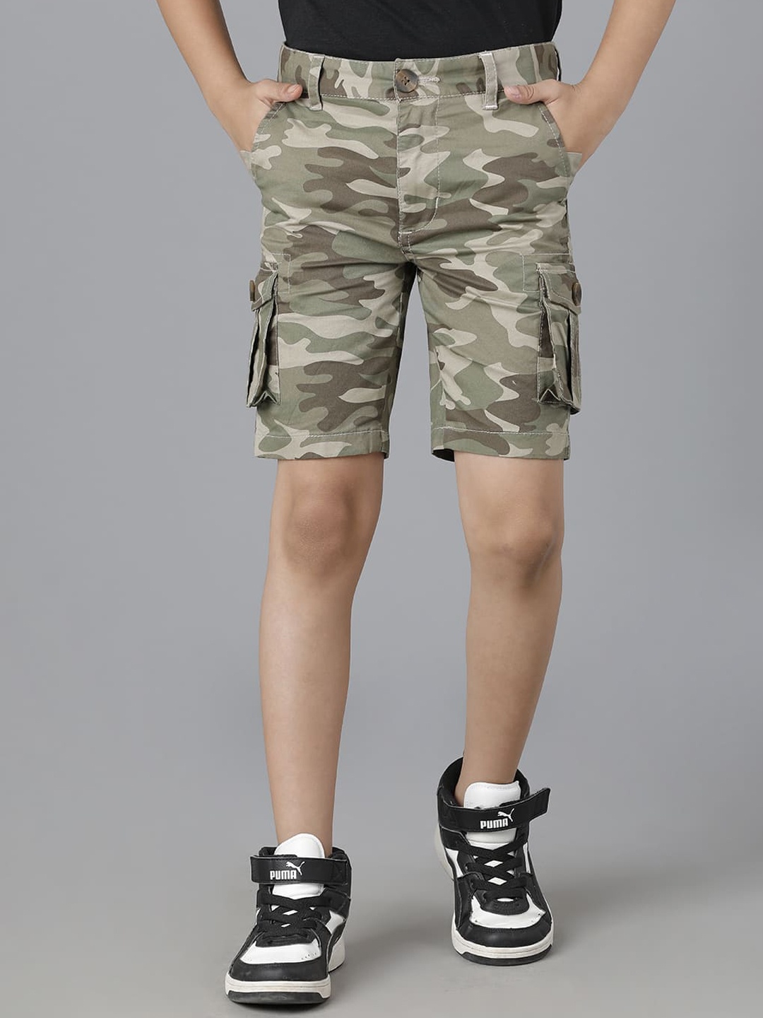 

UNDER FOURTEEN ONLY Boys Camouflage Printed Cotton Cargo Shorts, Green