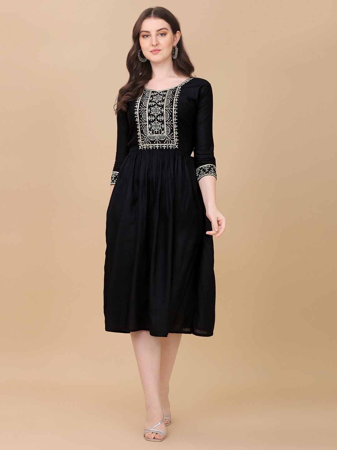 

Paralians Embroidered Round Neck A-Line Dress, Black