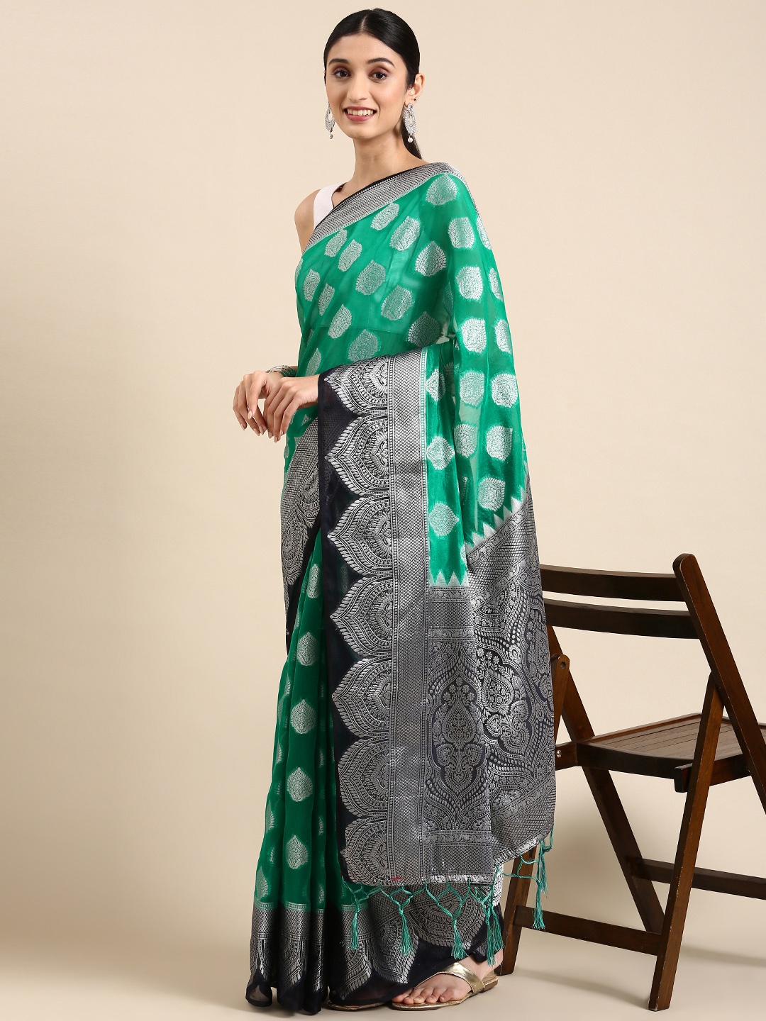 

MARGI DESIGNERS Woven Design Zari Organza Banarasi Saree, Green