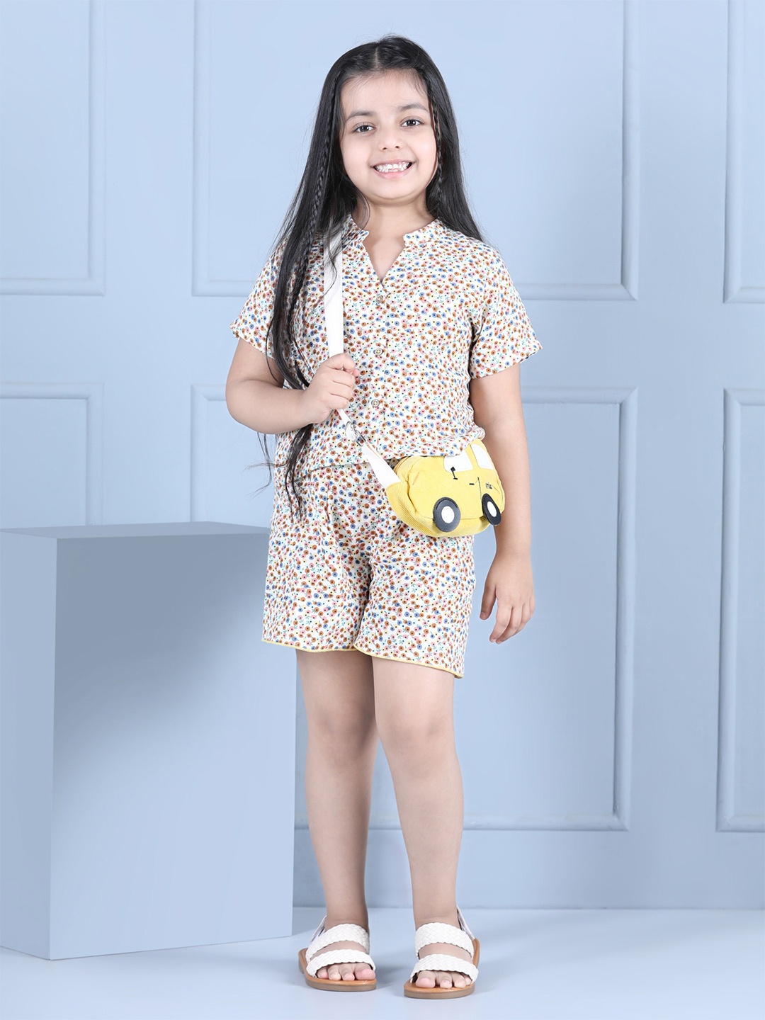 

Jade Garden Girls Multicoloured Printed Shirt with Shorts, Multi