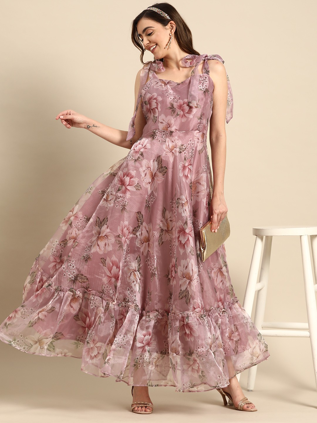 

Sangria Floral Print Sweetheart Neck Ruffled Organza Maxi Dress With Shoulder Tie-Ups, Pink