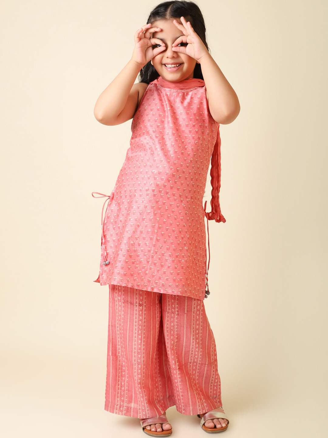 

Fabindia Girls Floral Printed Gotta Patti Kurta with Palazzos & Dupatta, Pink