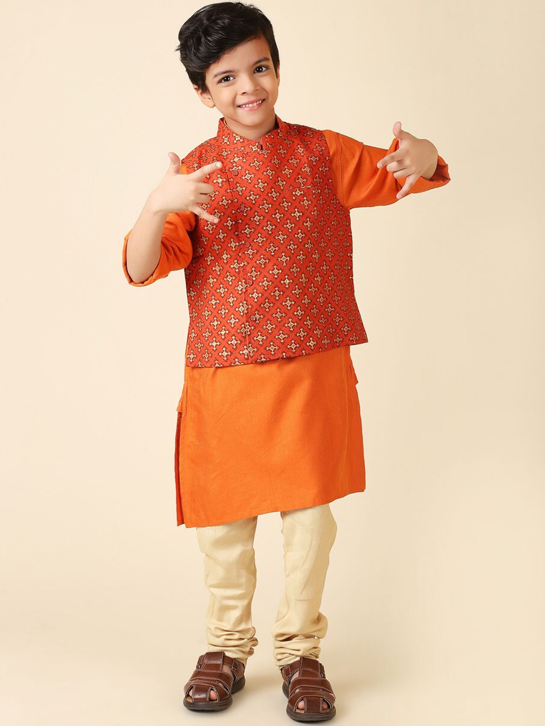 

Fabindia Boys Ethnic Motifs Printed Kurta with Churidar, Orange