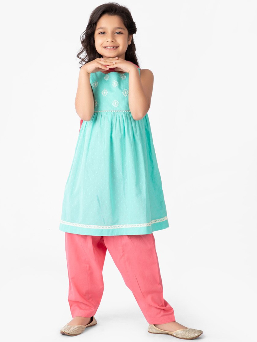 

Fabindia Girls Floral Embroidered Chikankari Pure Cotton Kurta with Salwar, Turquoise blue